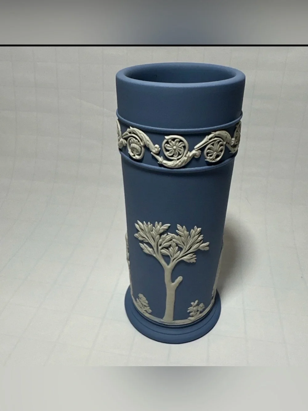Wedgwood Spill Vase Blue White Jasperware 6.5
